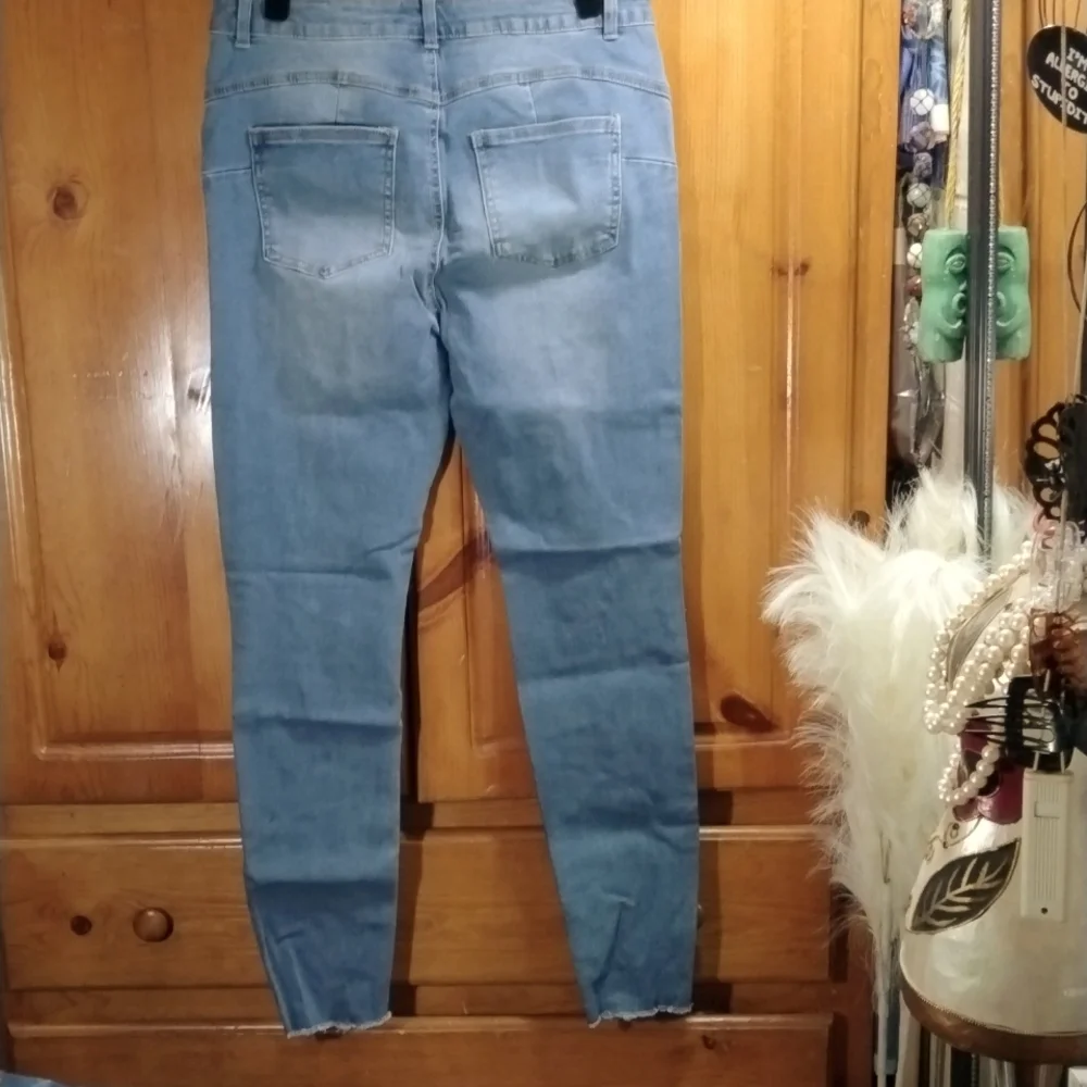 Jeans - Picture 2 of 3